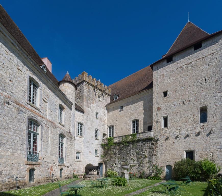 Chateau De Goudourville Exterior photo